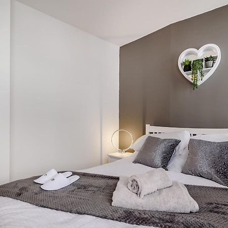 Modern Apartment In Central Lincoln Eksteriør bilde