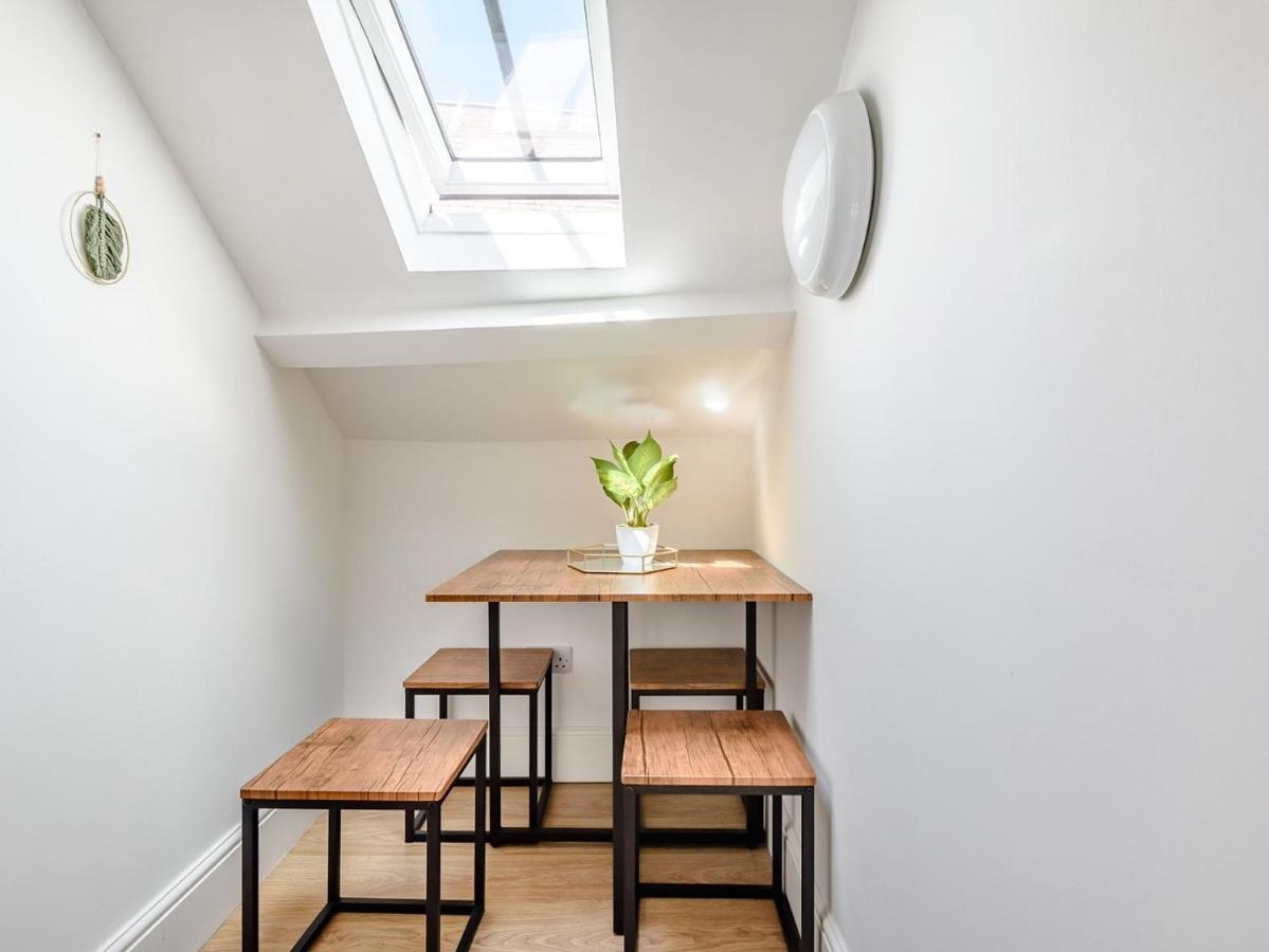 Modern Apartment In Central Lincoln Eksteriør bilde